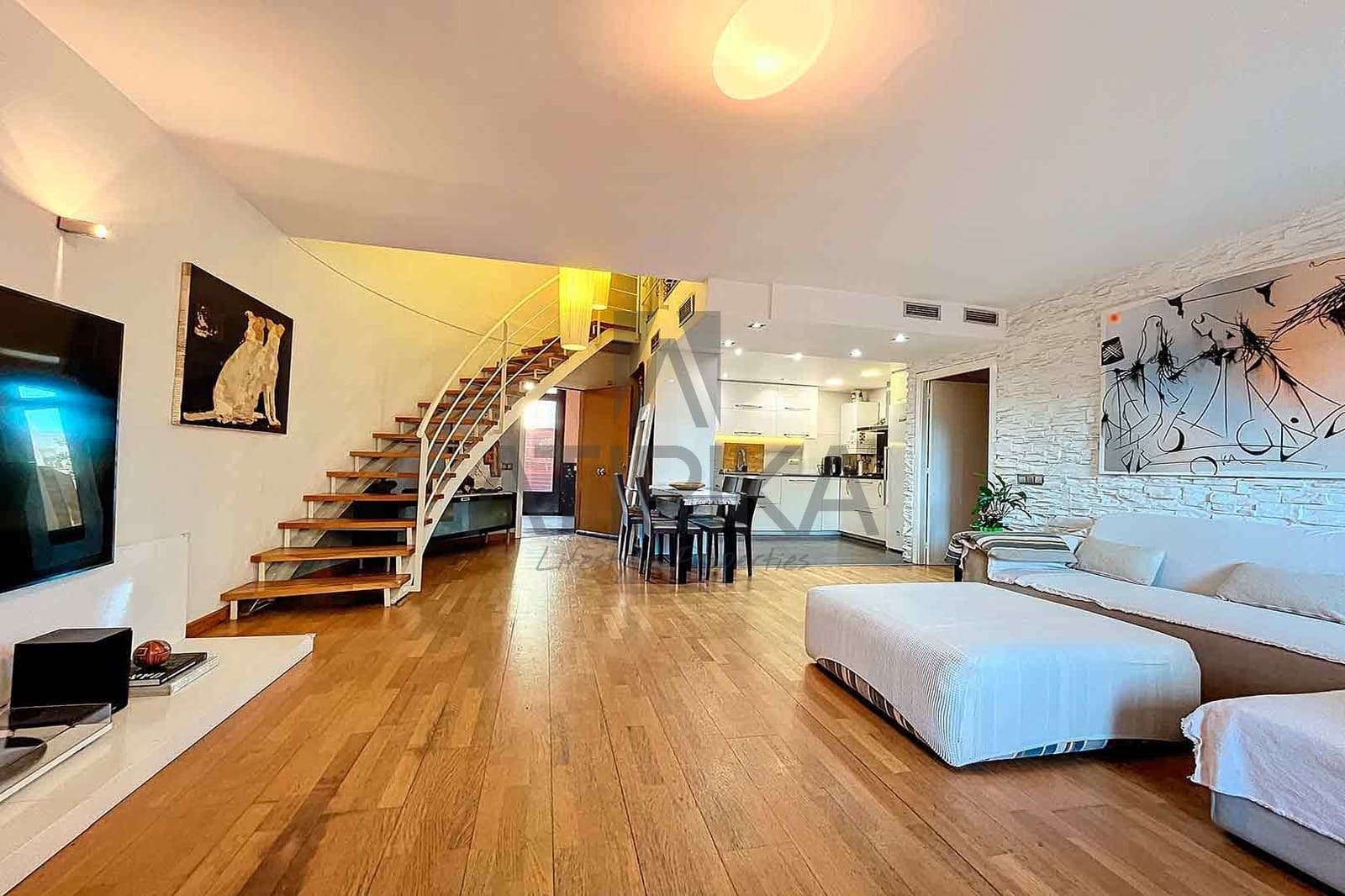 4 soveværelse Lejlighed til salg i Sitges med swimmingpool - € 645.000 (Ref: 8017432)