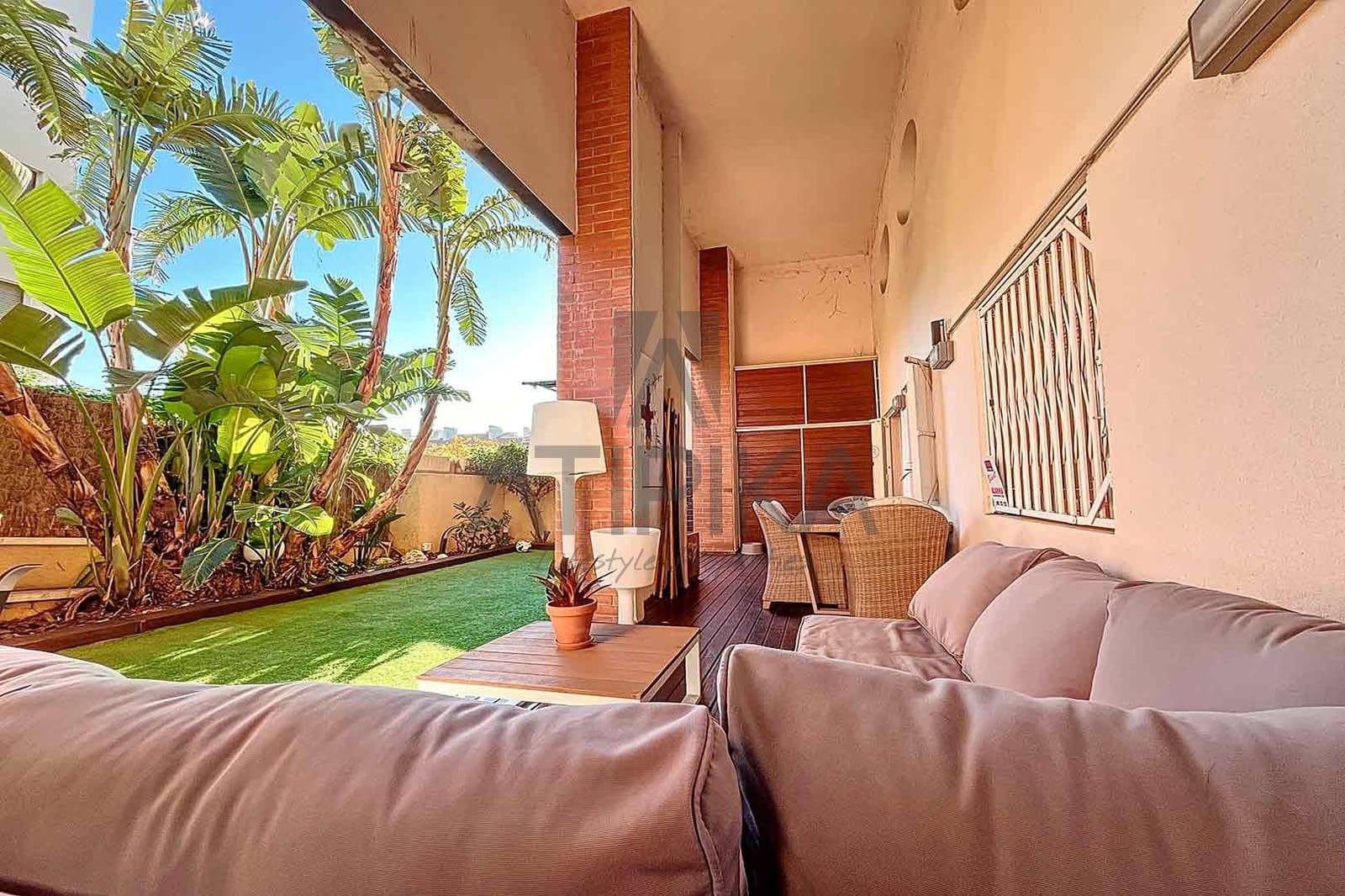 4 soveværelse Lejlighed til salg i Sitges med swimmingpool - € 645.000 (Ref: 8017432)