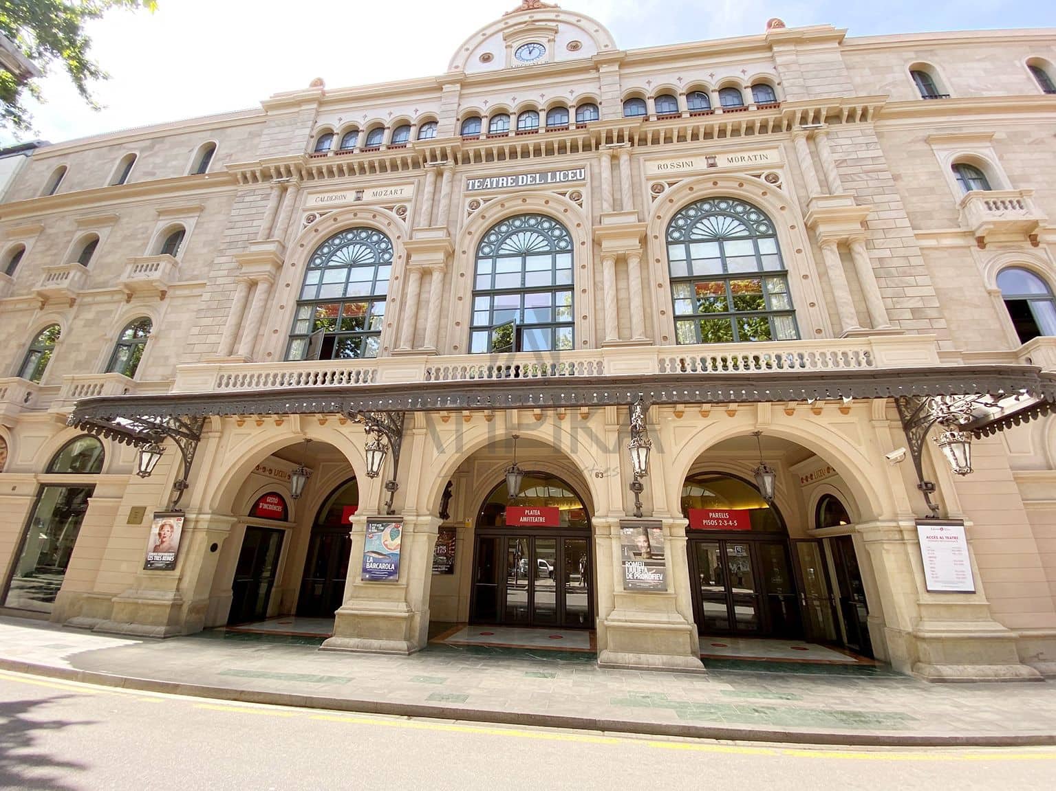 1 bedroom Apartment for sale in Barcelona city - € 383,250 (Ref: 8048585)