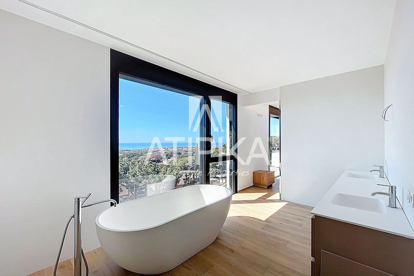 5 soveværelse Villa til salg i Cabrils med swimmingpool - € 2.100.000 (Ref: 8050898)