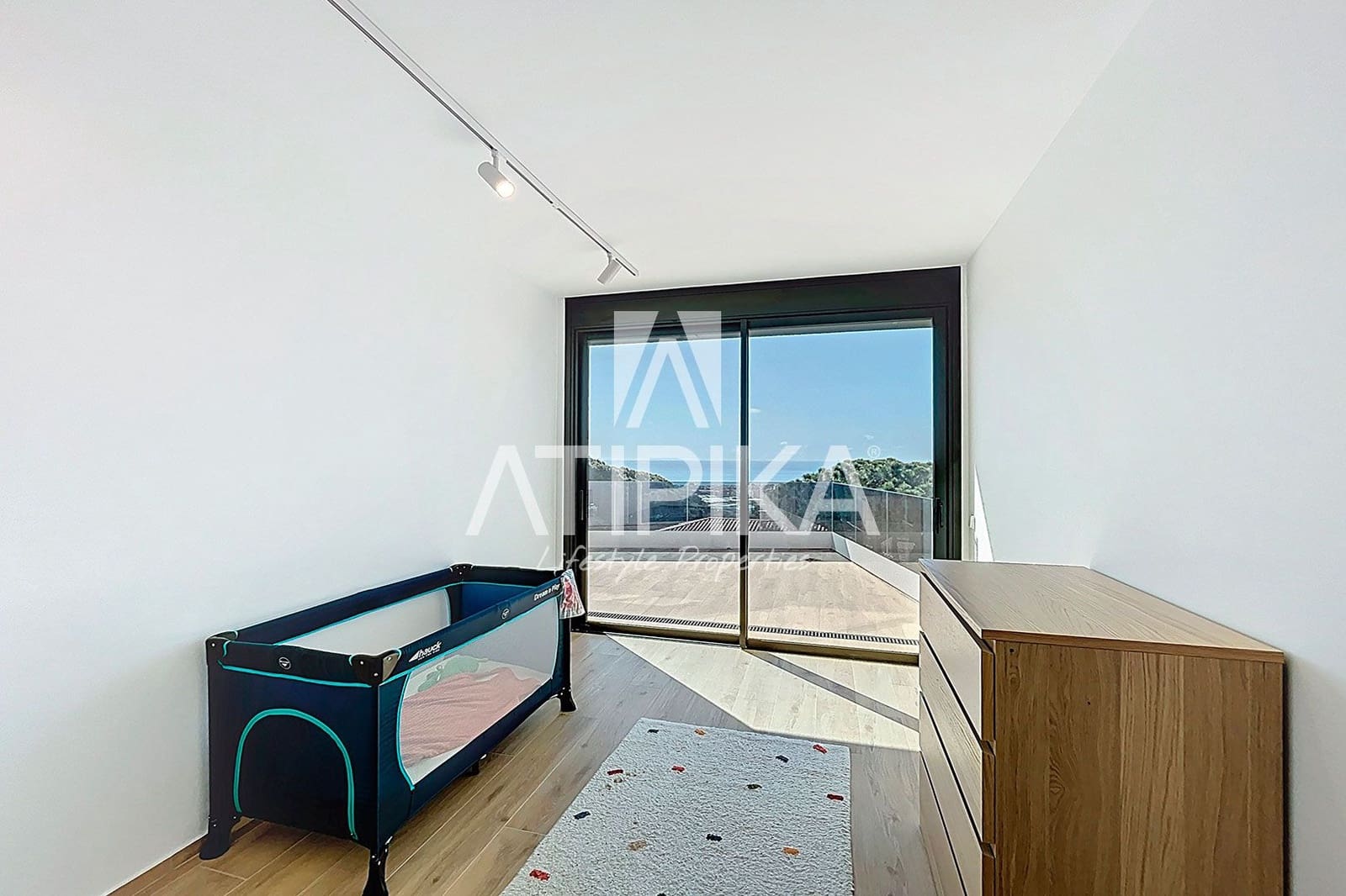 5 soveværelse Villa til salg i Cabrils med swimmingpool - € 2.100.000 (Ref: 8050898)