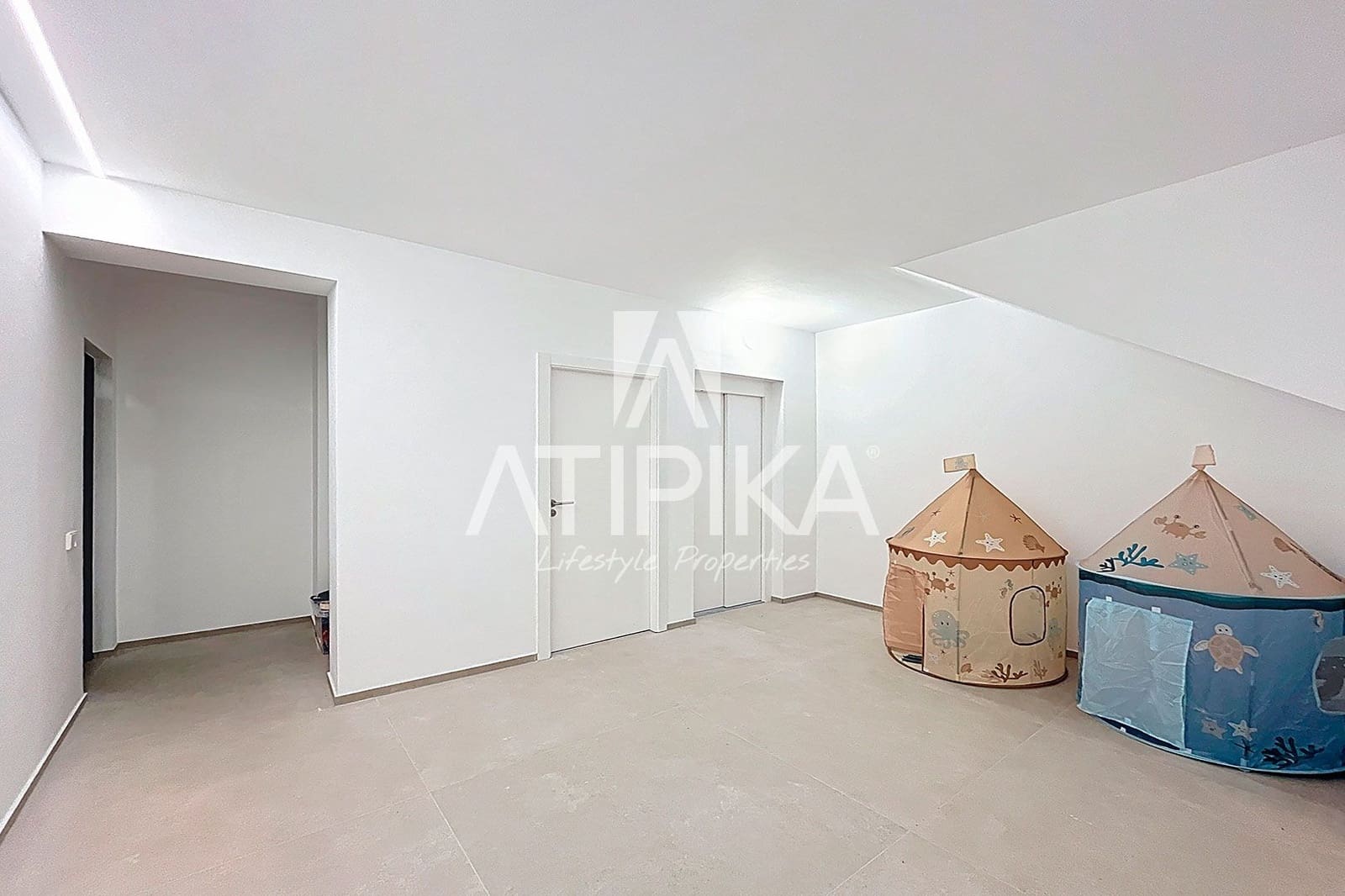 5 soveværelse Villa til salg i Cabrils med swimmingpool - € 2.100.000 (Ref: 8050898)