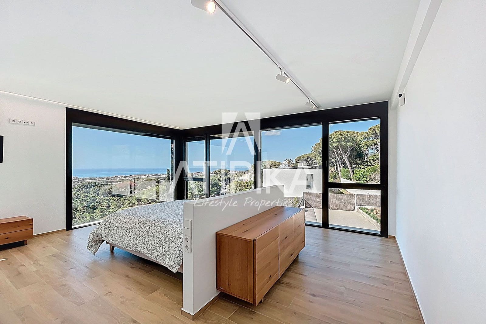 5 soveværelse Villa til salg i Cabrils med swimmingpool - € 2.100.000 (Ref: 8050898)