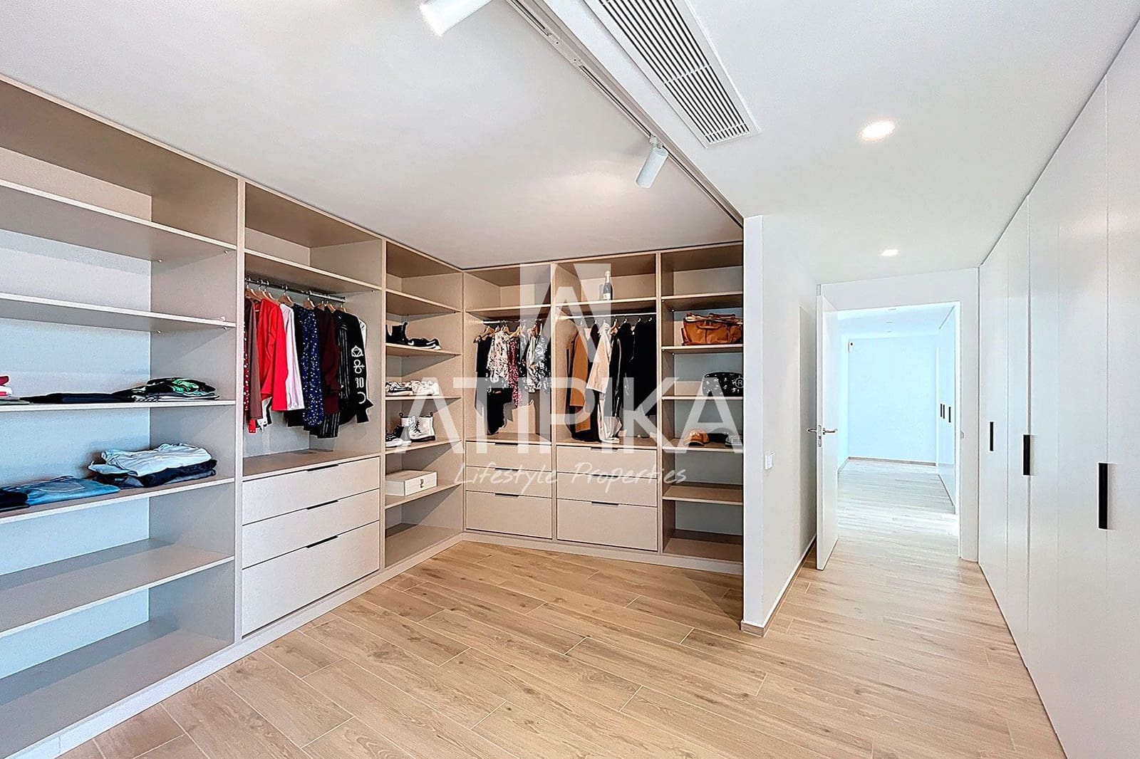 5 soveværelse Villa til salg i Cabrils med swimmingpool - € 2.100.000 (Ref: 8050898)