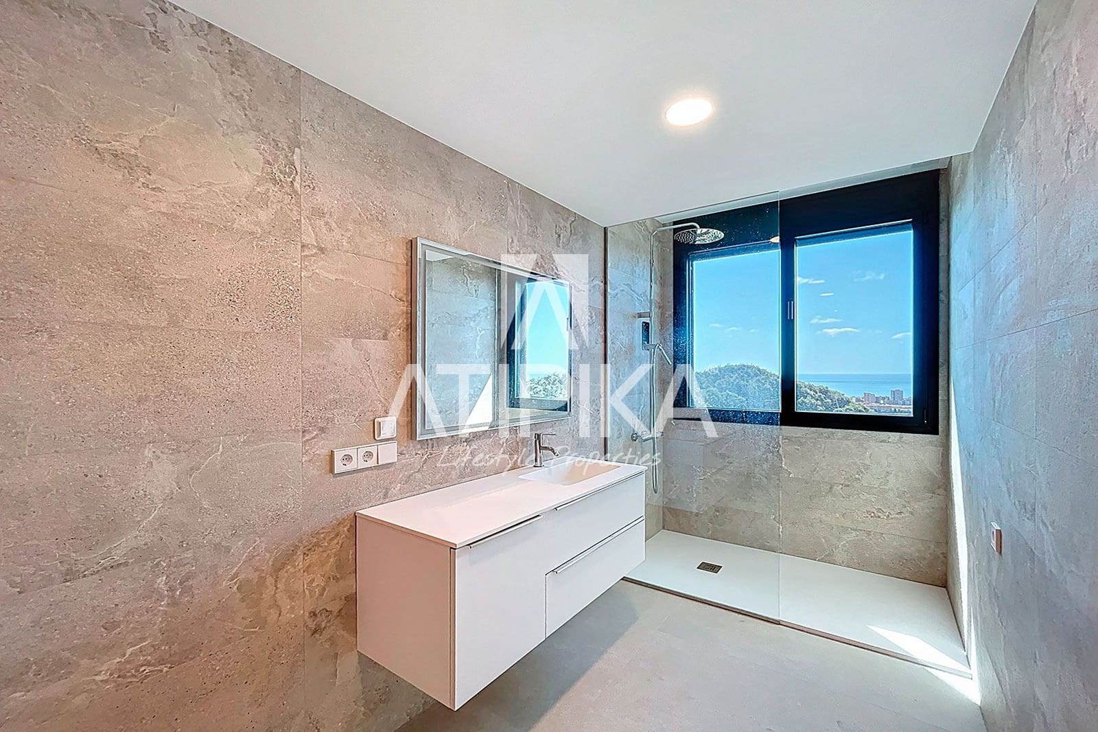 5 soveværelse Villa til salg i Cabrils med swimmingpool - € 2.100.000 (Ref: 8050898)