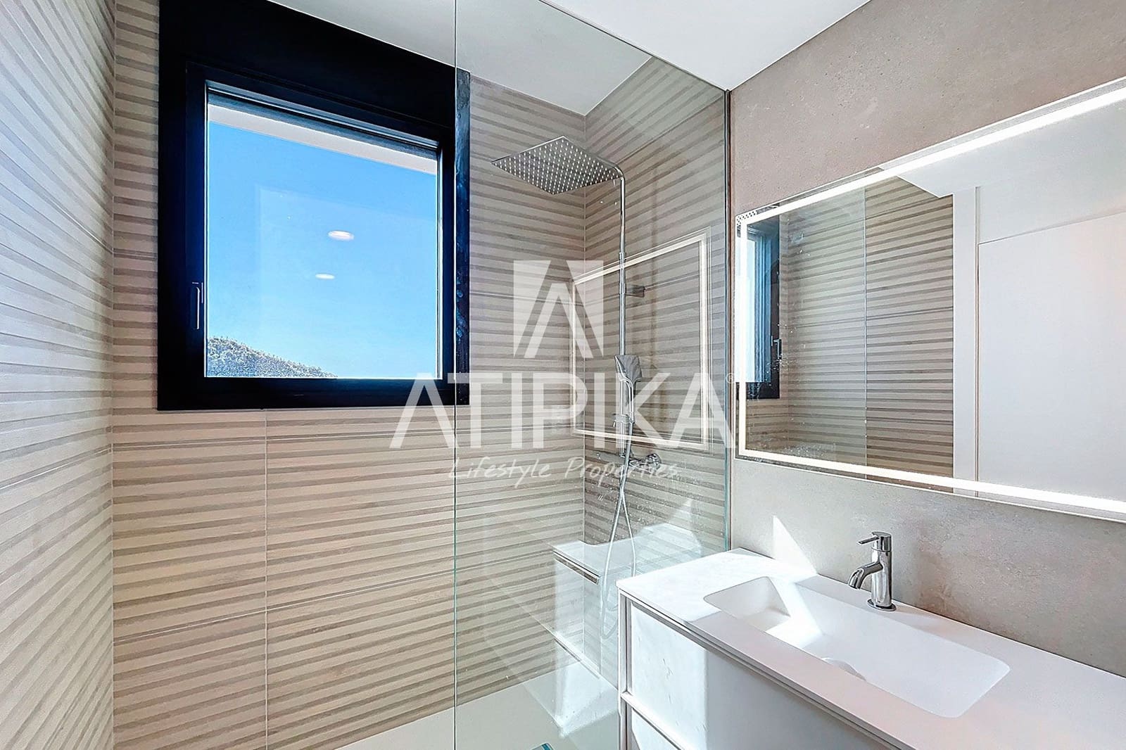 5 soveværelse Villa til salg i Cabrils med swimmingpool - € 2.100.000 (Ref: 8050898)