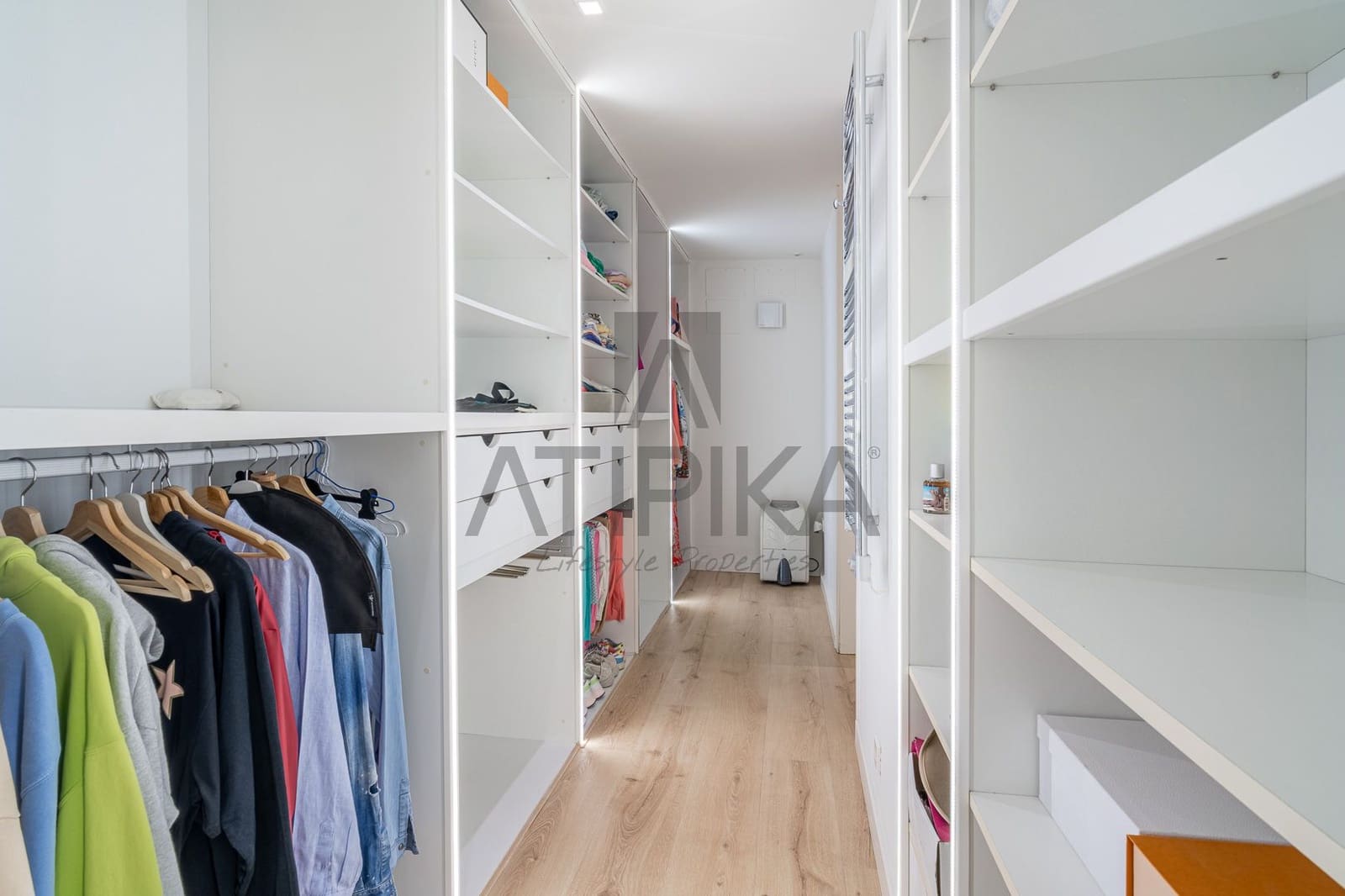 6 sovrum Villa till salu i Les Botigues de Sitges med pool - 2 550 000 € (Ref: 8065419)