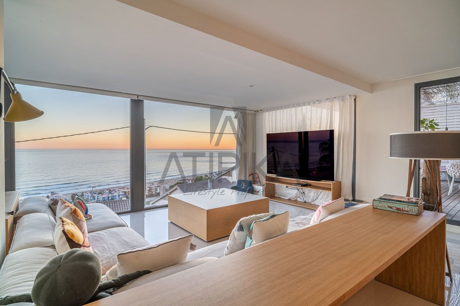 6 sovrum Villa till salu i Les Botigues de Sitges med pool - 2 550 000 € (Ref: 8065419)