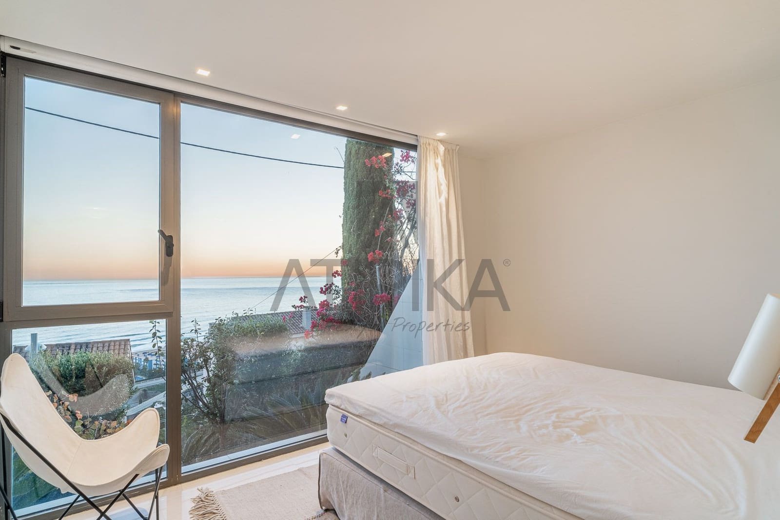 6 sovrum Villa till salu i Les Botigues de Sitges med pool - 2 550 000 € (Ref: 8065419)