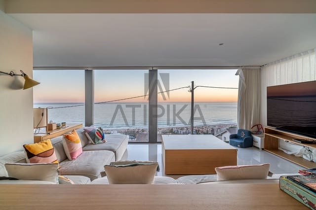 Chalet de 6 habitaciones en Les Botigues de Sitges, Sitges en venta con piscina - 2.550.000 € (Ref: 8065419)