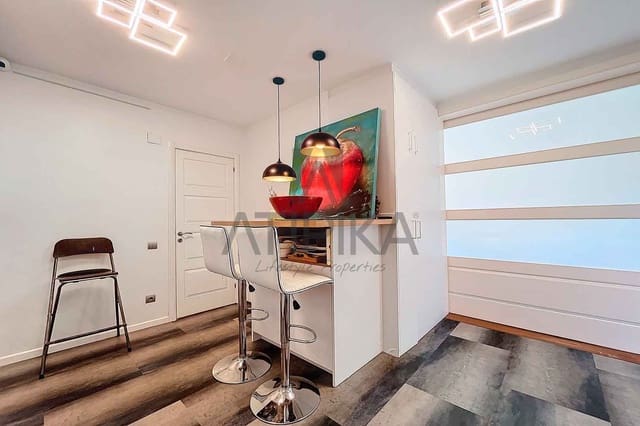 5 bedroom Villa for sale in Castelldefels - € 1,390,000 (Ref: 8101221)