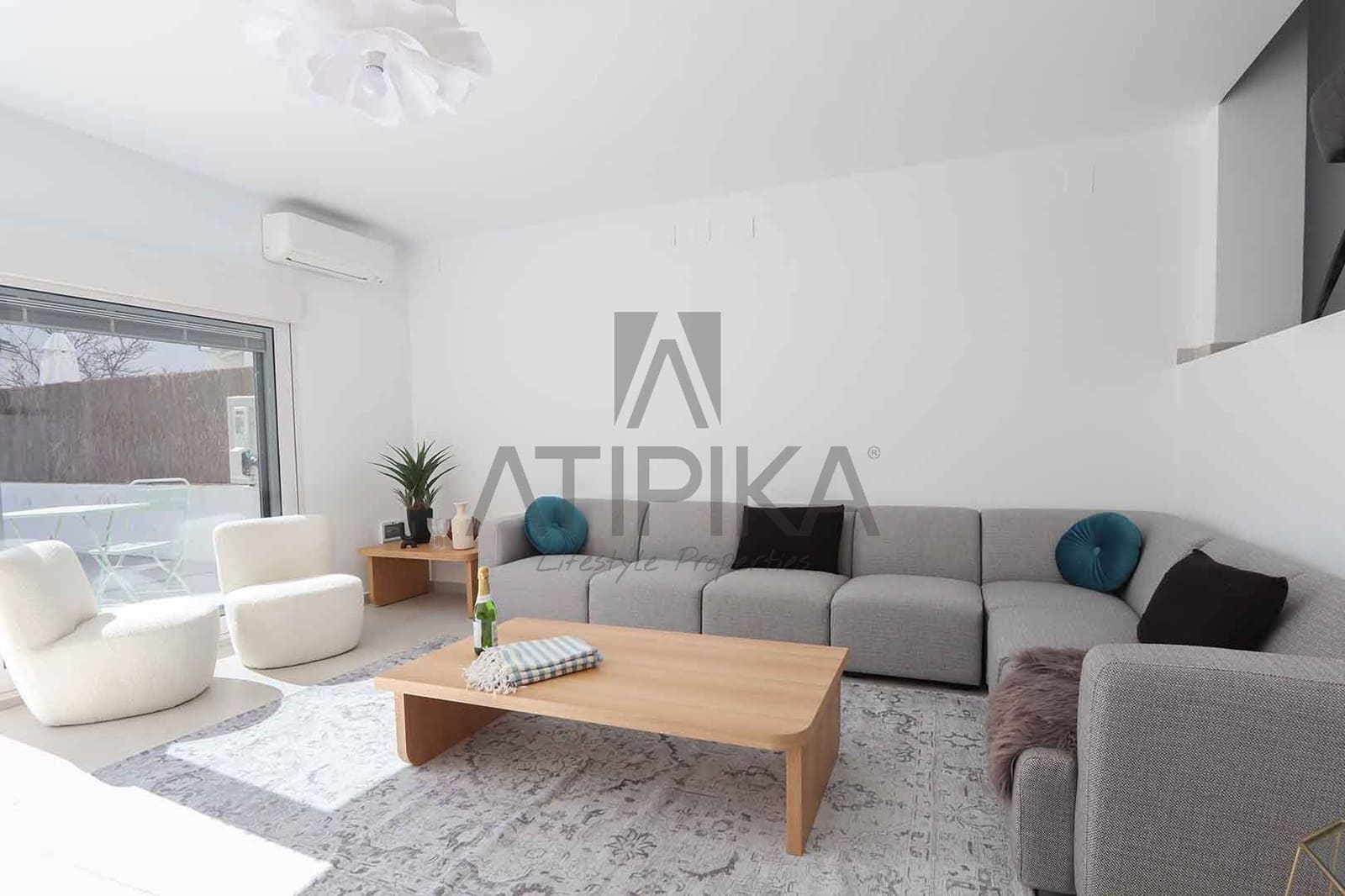 4 slaapkamer Villa te koop in Sitges met zwembad - € 1.100.000 (Ref: 8147990)