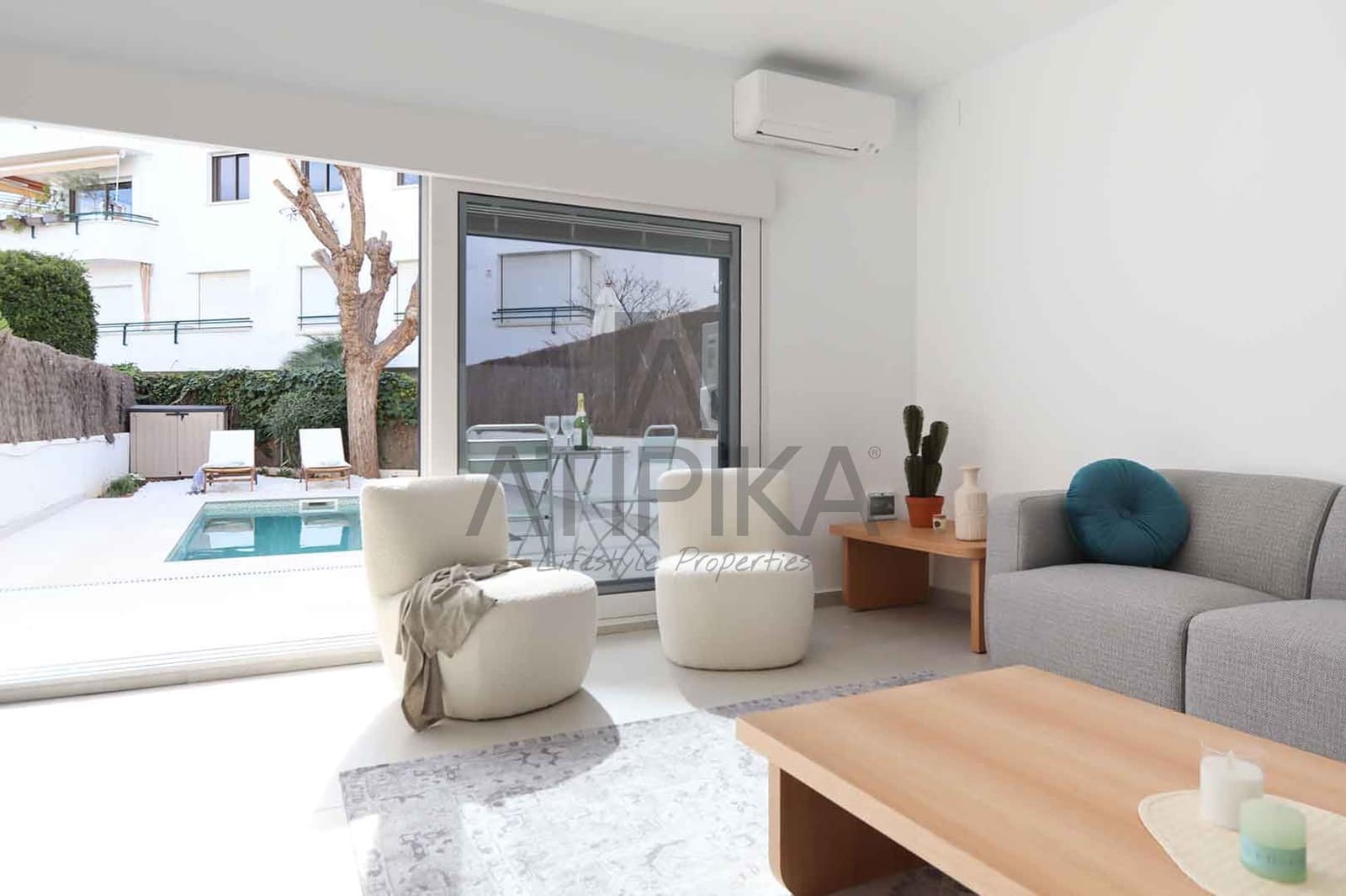 4 soverom Villa til salgs i Sitges med svømmebasseng - € 1 100 000 (Ref: 8147990)