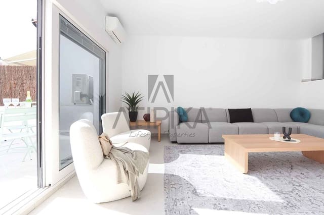 4 bedroom Villa for sale in Sitges with pool - € 1,100,000 (Ref: 8147990)