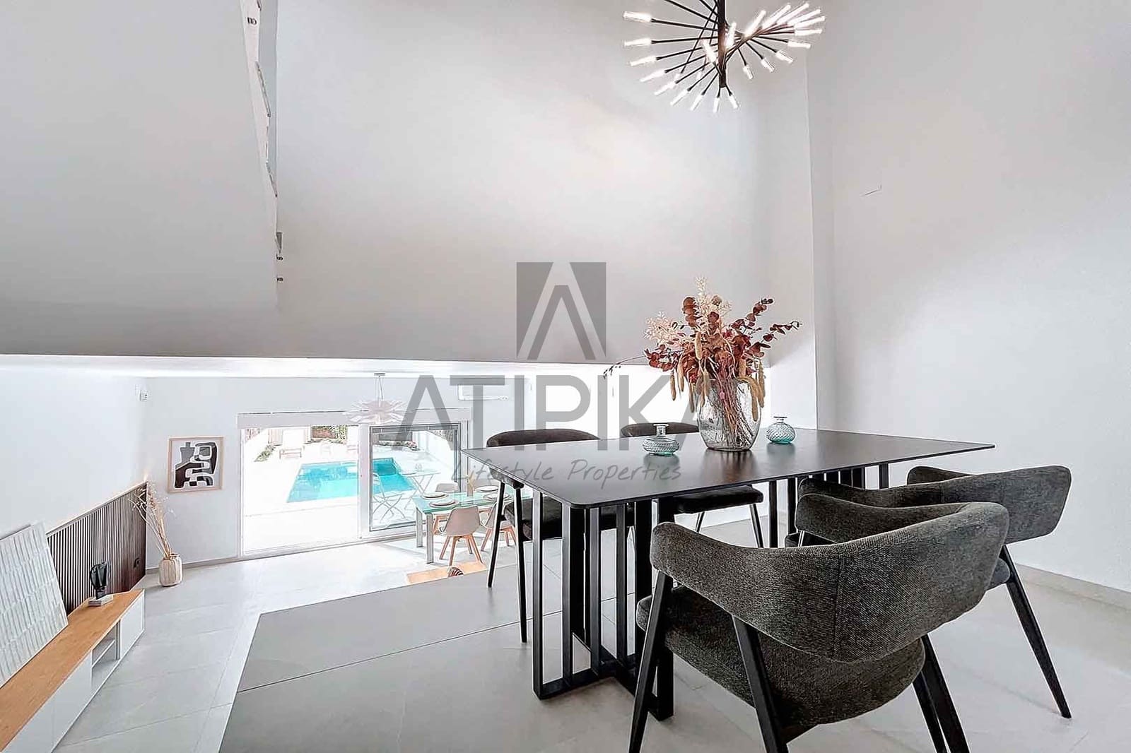 4 soverom Villa til salgs i Sitges med svømmebasseng - € 1 100 000 (Ref: 8147990)