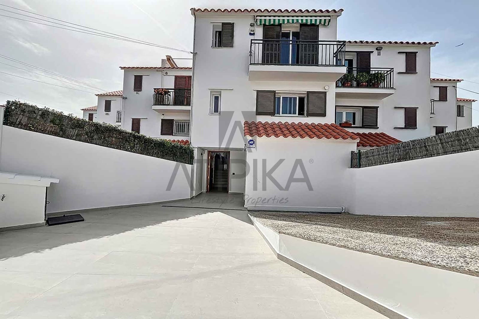 4 slaapkamer Villa te koop in Sitges met zwembad - € 1.100.000 (Ref: 8147990)