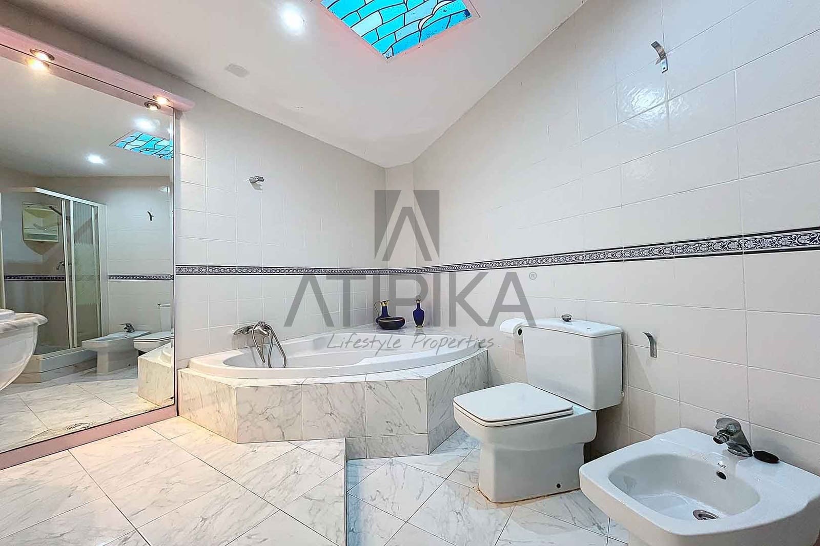 5 soverom Villa til salgs i Sitges med svømmebasseng - € 1 200 000 (Ref: 8147991)