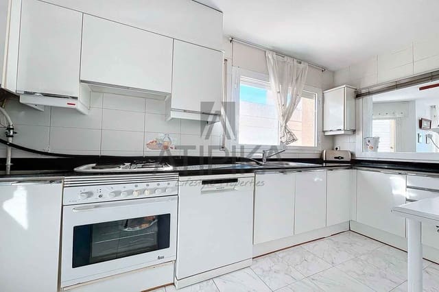 5 makuuhuone Huvila myytävänä paikassa Sitges mukana uima-altaan - 1 200 000 € (Ref: 8147991)