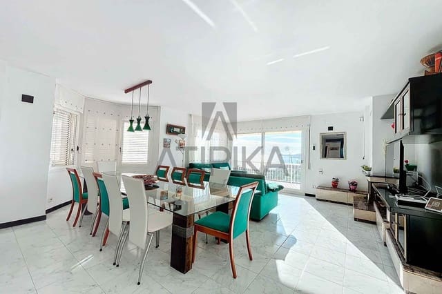 5 makuuhuone Huvila myytävänä paikassa Sitges mukana uima-altaan - 1 200 000 € (Ref: 8147991)