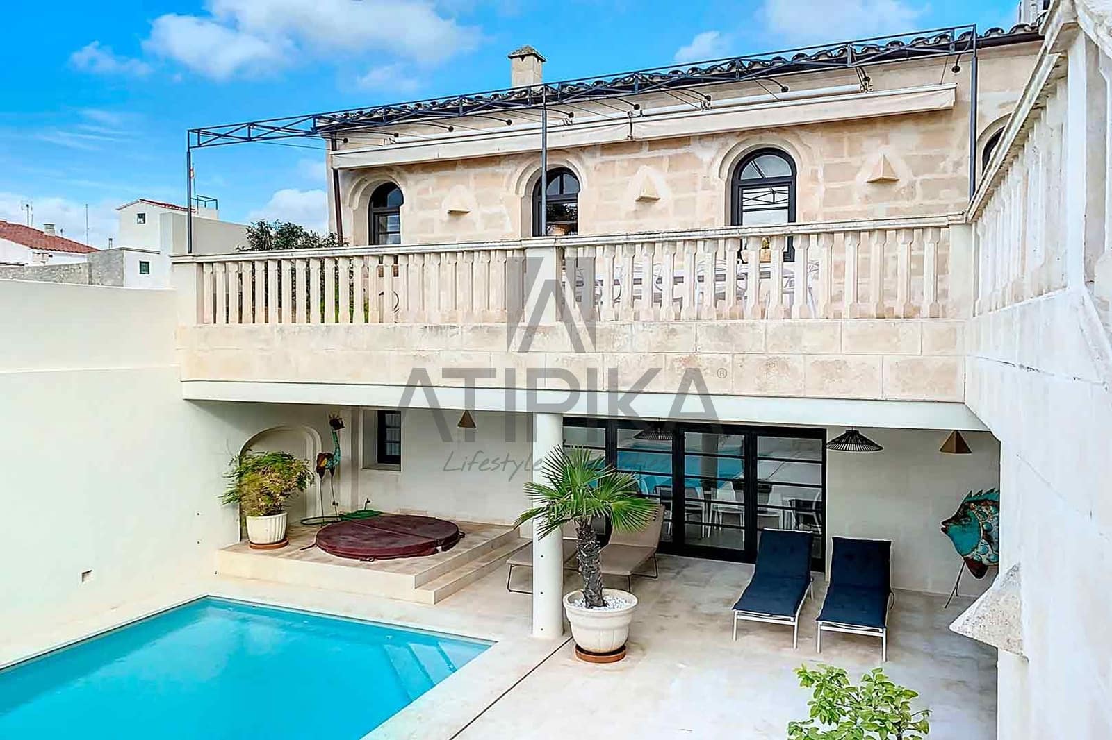 5 soveværelse Villa til salg i Mahon / Mao med swimmingpool - € 3.800.000 (Ref: 8152019)