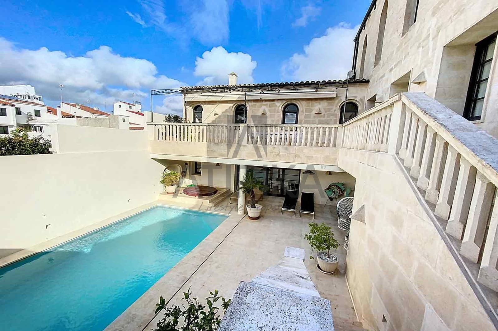 5 soveværelse Villa til salg i Mahon / Mao med swimmingpool - € 3.800.000 (Ref: 8152019)