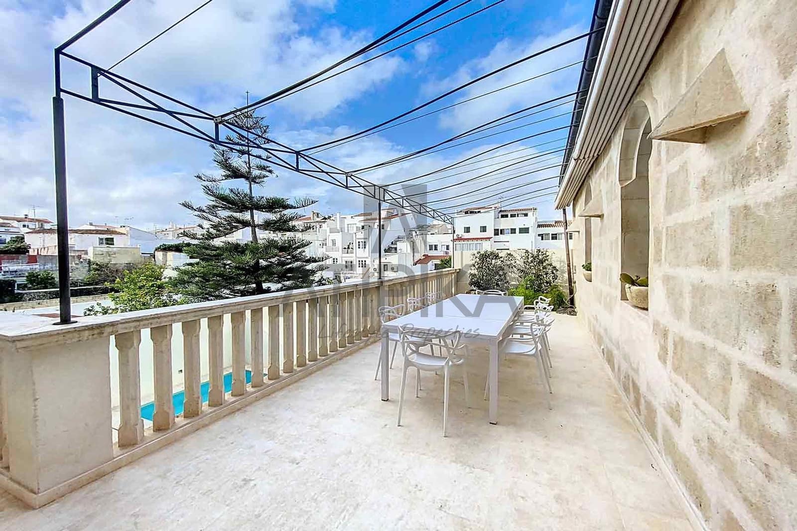 5 soveværelse Villa til salg i Mahon / Mao med swimmingpool - € 3.800.000 (Ref: 8152019)