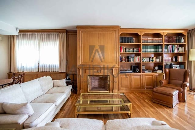 6 soveværelse Villa til salg i Esplugues de Llobregat - € 2.450.000 (Ref: 8153084)