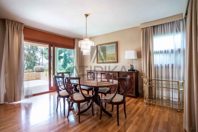 6 soveværelse Villa til salg i Esplugues de Llobregat - € 2.450.000 (Ref: 8153084)