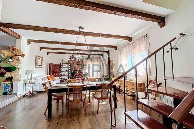 3 bedroom Villa for sale in Olivella with pool - € 530,000 (Ref: 8198359)