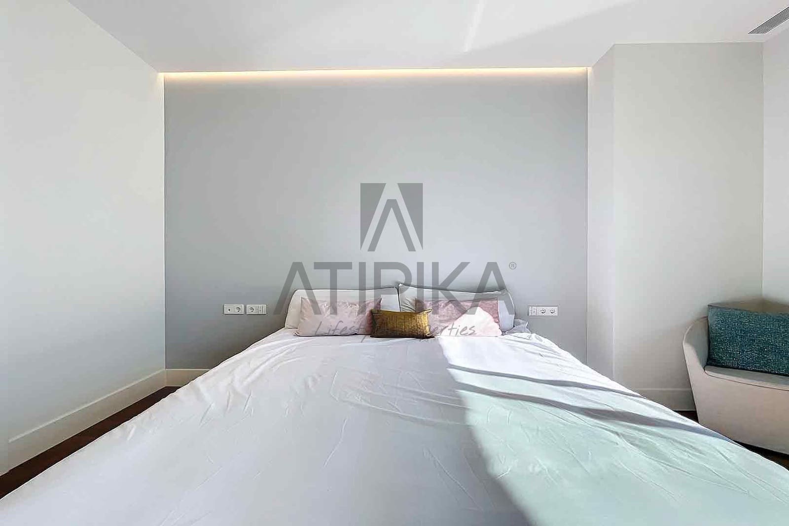 3 soveværelse Penthouse til salg i Barcelona by med swimmingpool - € 2.100.000 (Ref: 8267523)