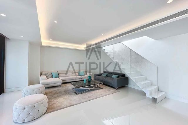3 soveværelse Penthouse til salg i Barcelona by med swimmingpool - € 2.190.000 (Ref: 8267523)