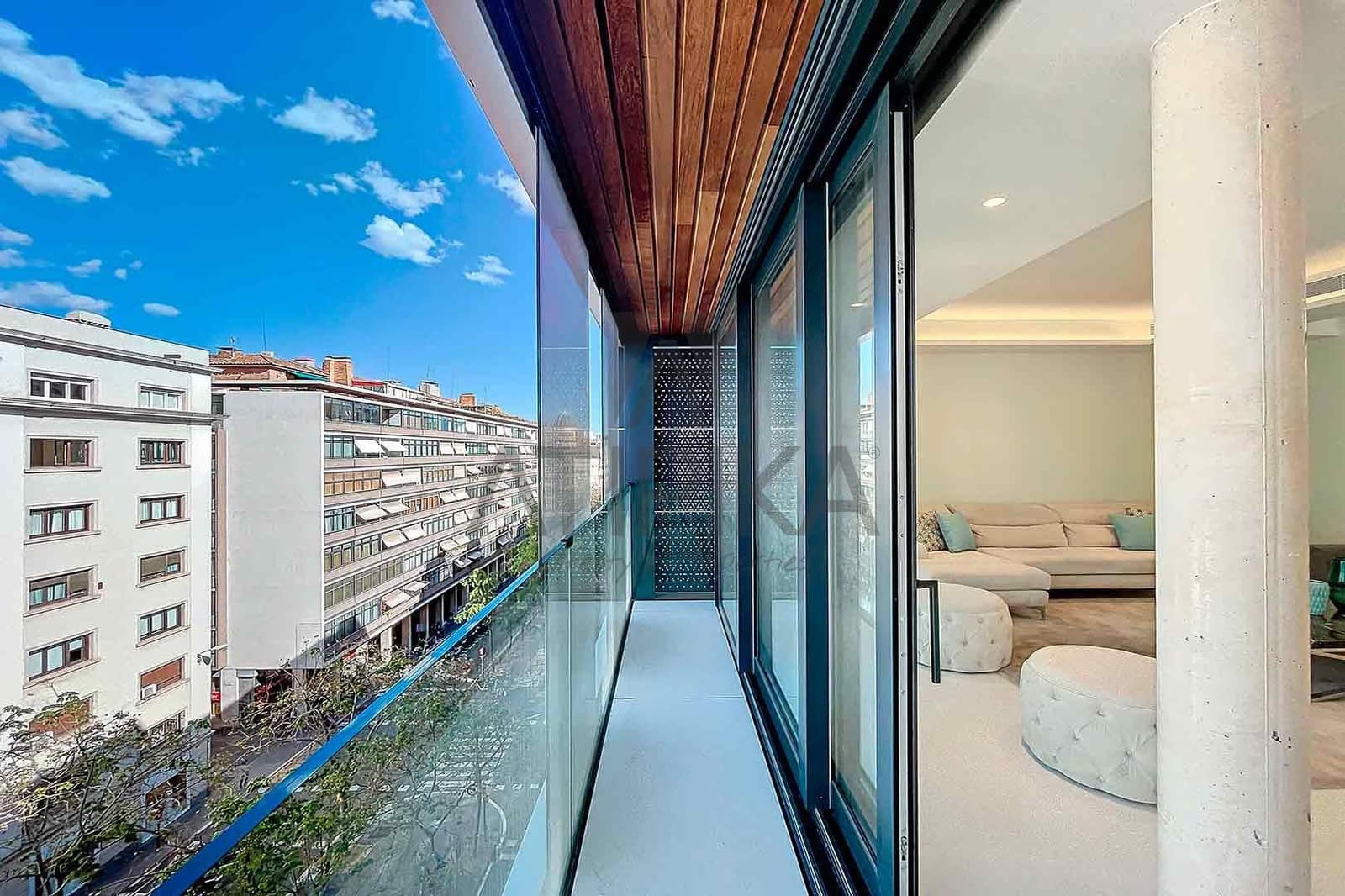 3 soveværelse Penthouse til salg i Barcelona by med swimmingpool - € 2.100.000 (Ref: 8267523)