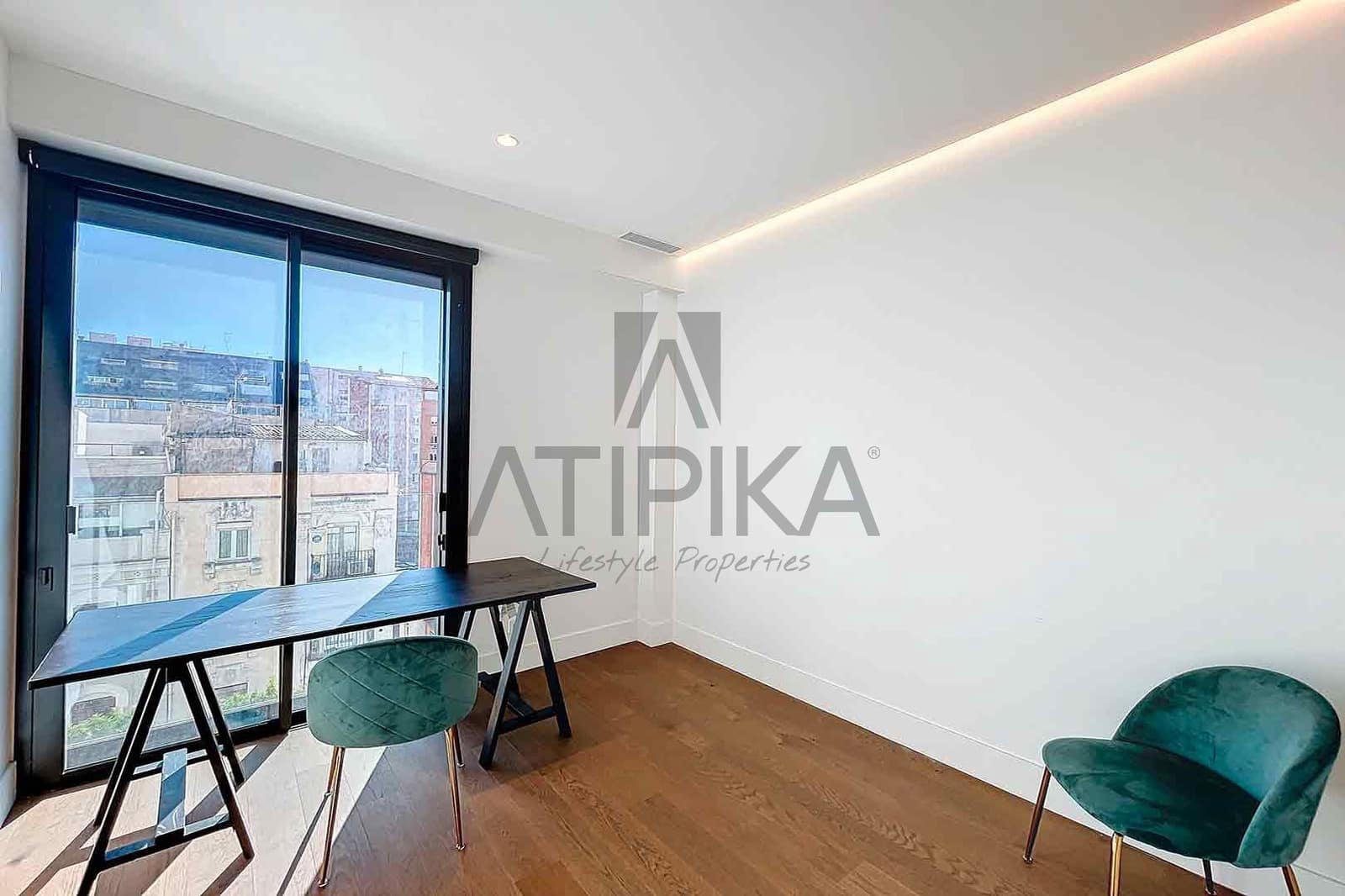 3 soveværelse Penthouse til salg i Barcelona by med swimmingpool - € 2.100.000 (Ref: 8267523)