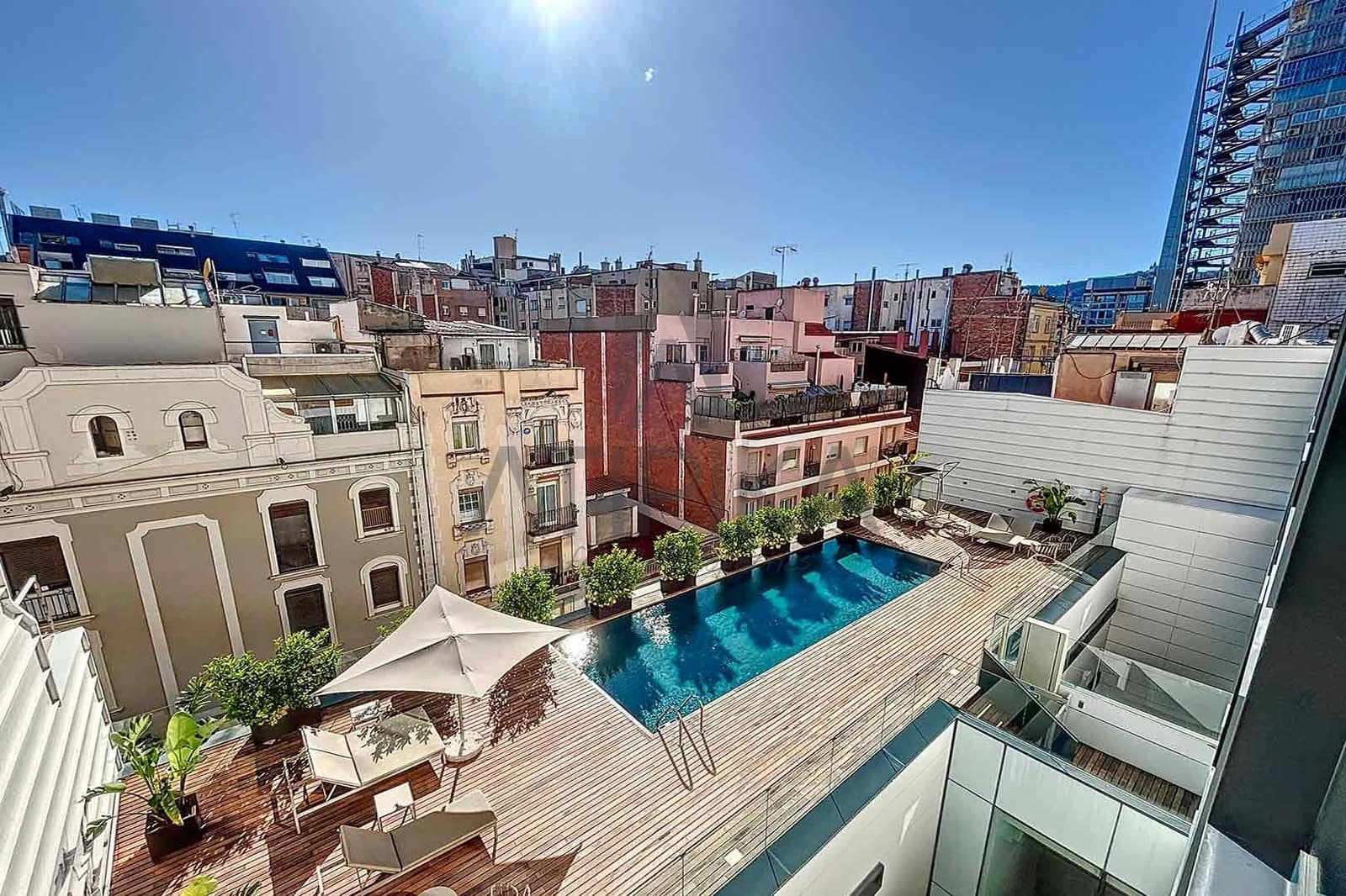 3 soveværelse Penthouse til salg i Barcelona by med swimmingpool - € 2.100.000 (Ref: 8267523)