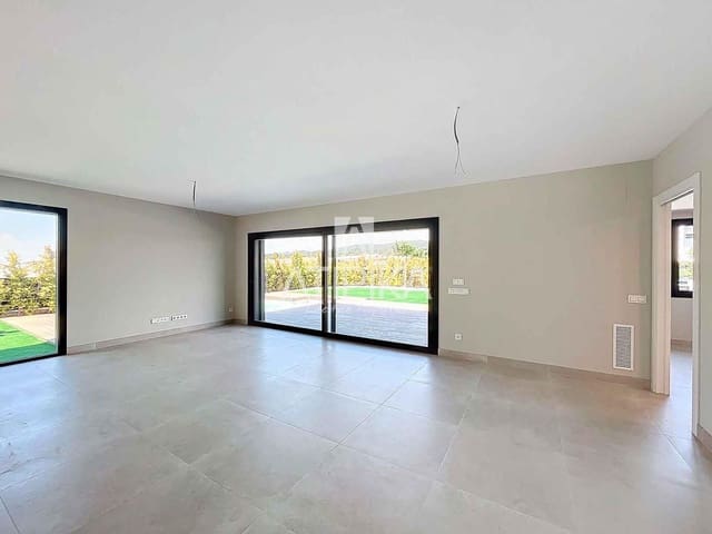 Chalet de 5 habitaciones en Sant Andreu de Llavaneres en venta con piscina - 1.390.000 € (Ref: 8312910)