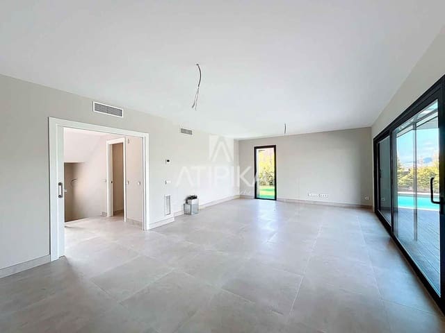 Chalet de 5 habitaciones en Sant Andreu de Llavaneres en venta con piscina - 1.390.000 € (Ref: 8312910)