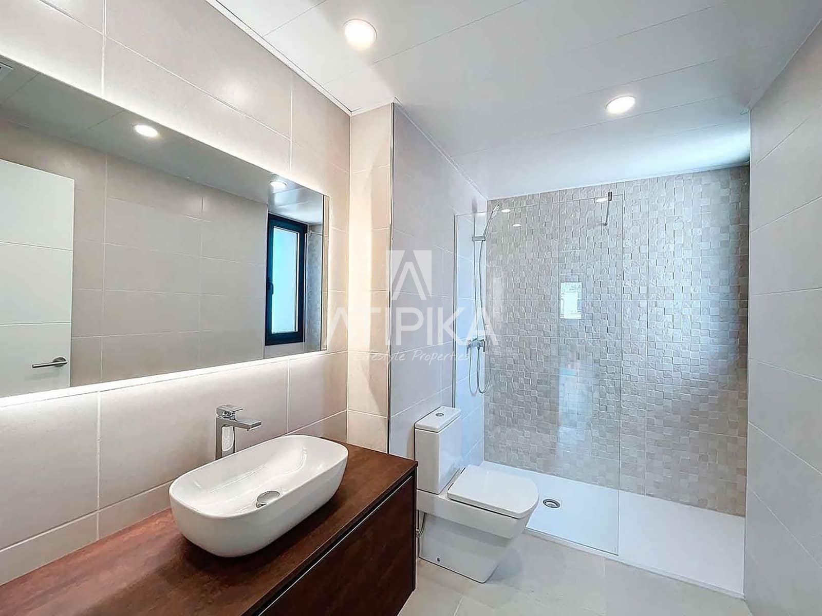 Chalet de 5 habitaciones en Sant Andreu de Llavaneres en venta con piscina - 1.390.000 € (Ref: 8312910)