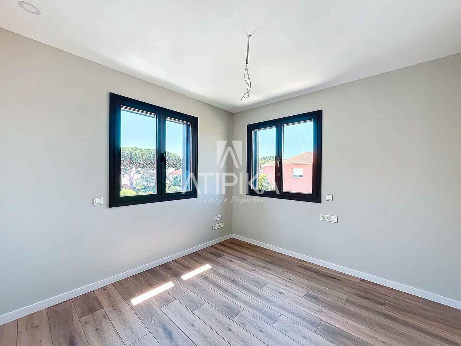 Chalet de 5 habitaciones en Sant Andreu de Llavaneres en venta con piscina - 1.390.000 € (Ref: 8312910)