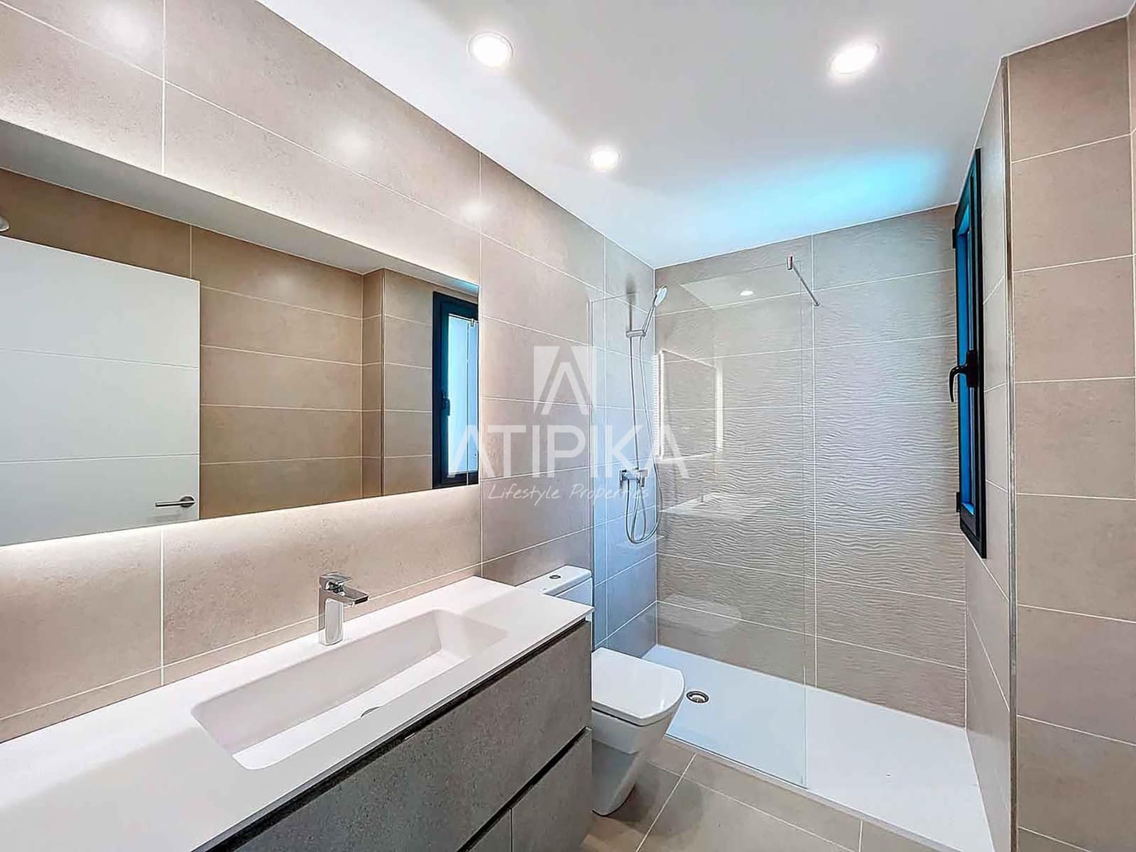 Chalet de 5 habitaciones en Sant Andreu de Llavaneres en venta con piscina - 1.390.000 € (Ref: 8312910)