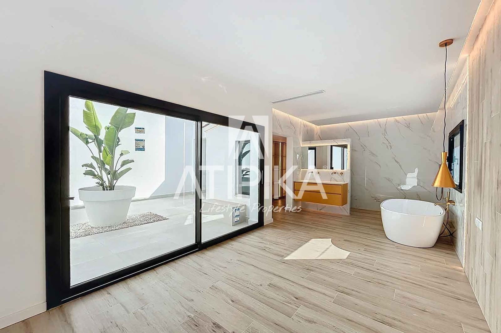 7 makuuhuone Huvila myytävänä paikassa Sant Andreu de Llavaneres mukana uima-altaan - 2 475 000 € (Ref: 8324059)