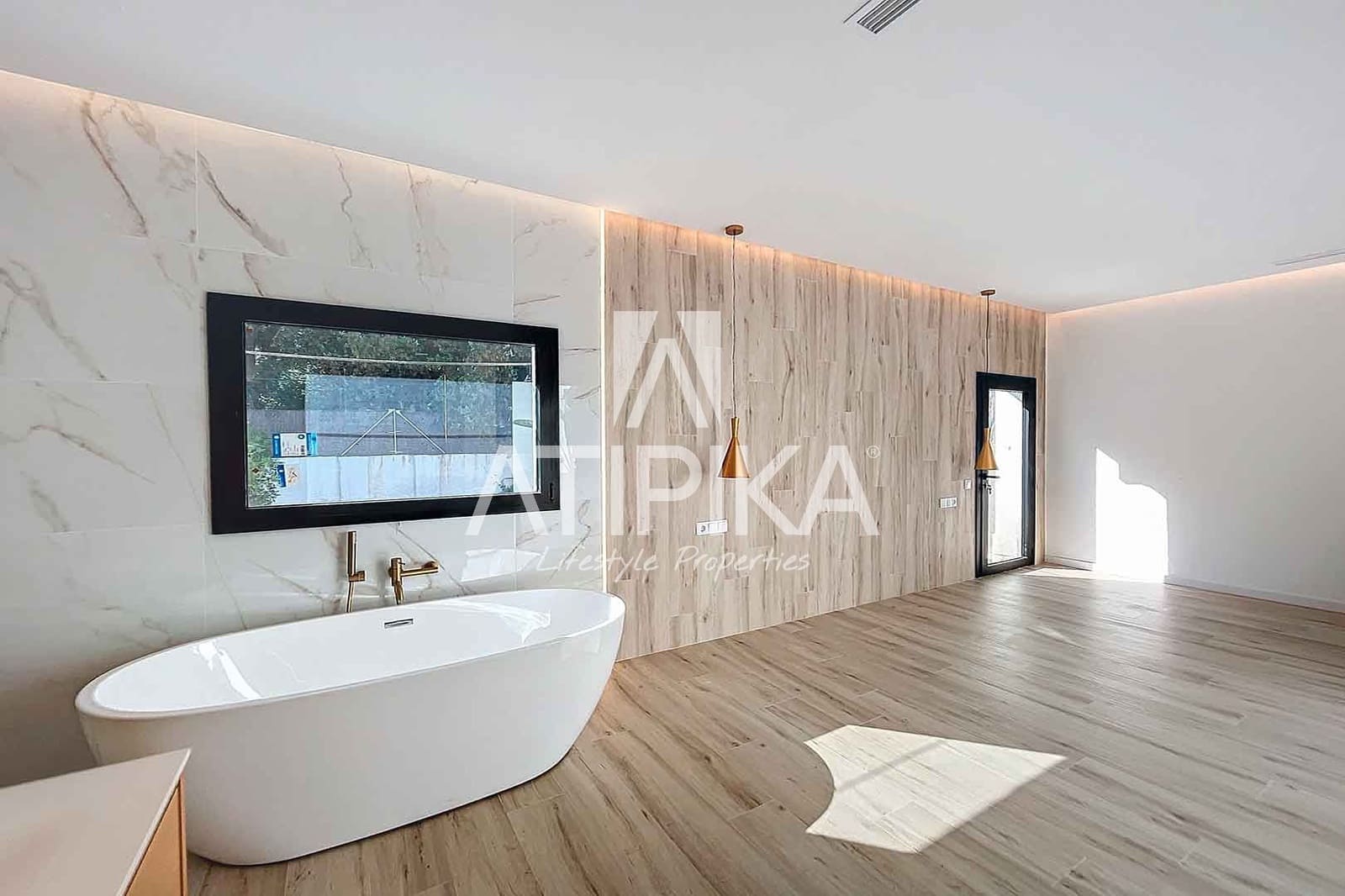 7 makuuhuone Huvila myytävänä paikassa Sant Andreu de Llavaneres mukana uima-altaan - 2 475 000 € (Ref: 8324059)