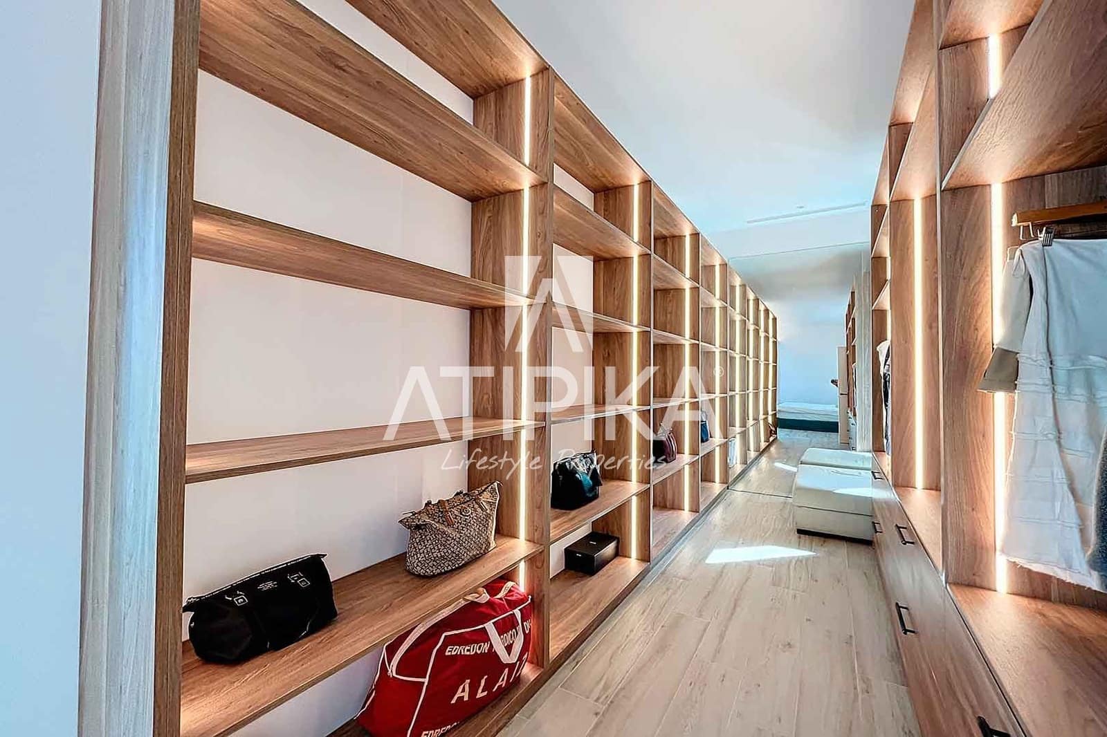 7 makuuhuone Huvila myytävänä paikassa Sant Andreu de Llavaneres mukana uima-altaan - 2 475 000 € (Ref: 8324059)