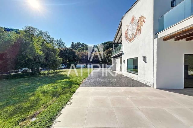 7 makuuhuone Huvila myytävänä paikassa Sant Andreu de Llavaneres mukana uima-altaan - 2 475 000 € (Ref: 8324059)