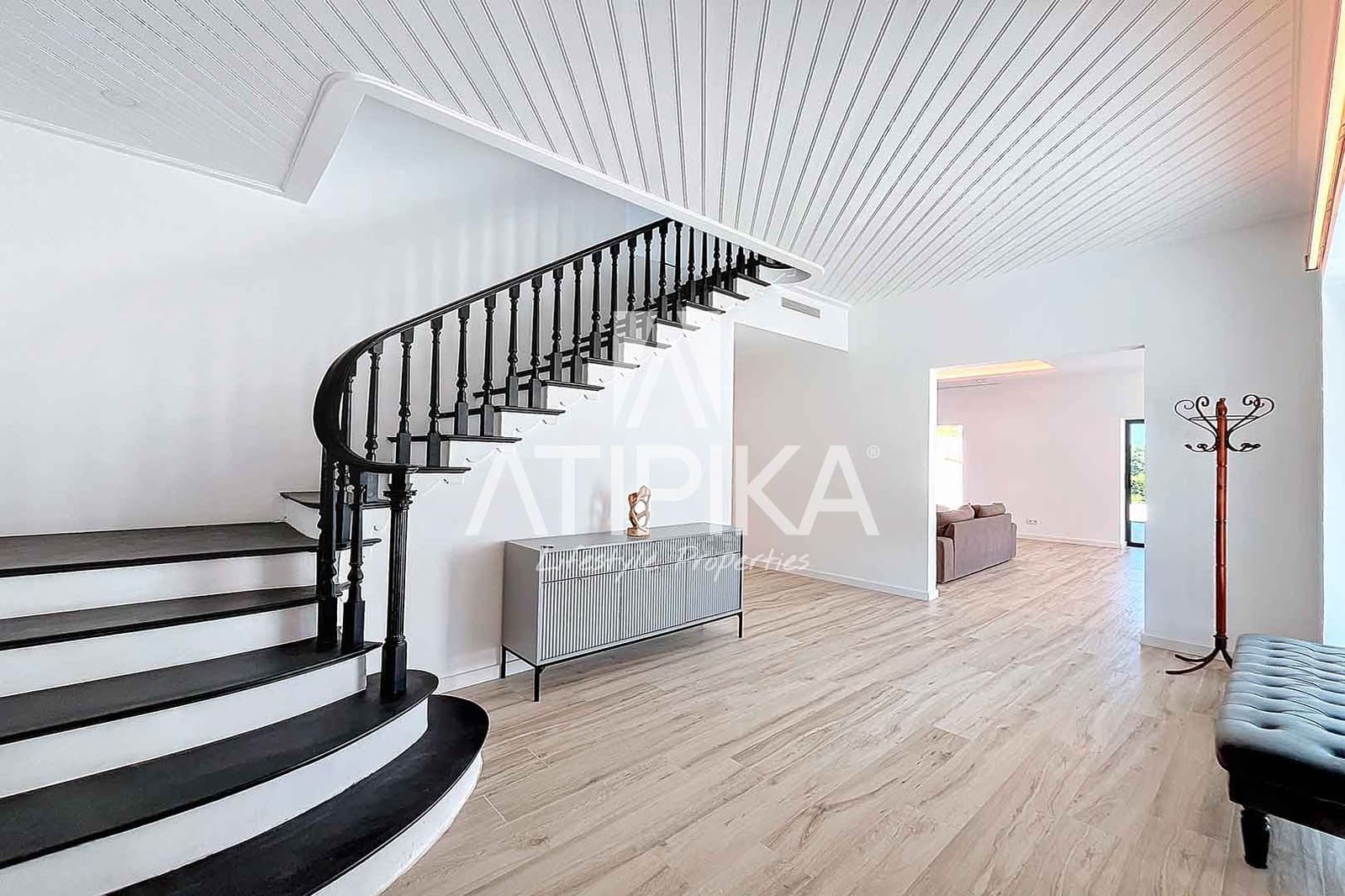 7 makuuhuone Huvila myytävänä paikassa Sant Andreu de Llavaneres mukana uima-altaan - 2 475 000 € (Ref: 8324059)