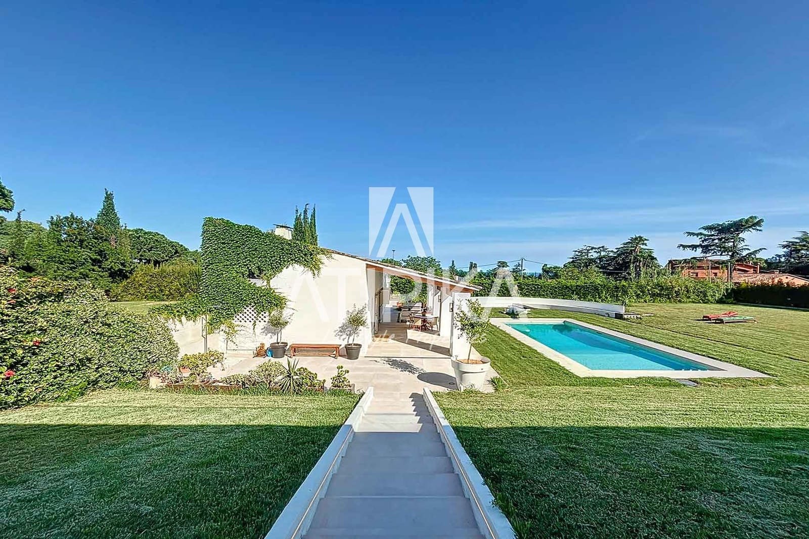 7 makuuhuone Huvila myytävänä paikassa Sant Andreu de Llavaneres mukana uima-altaan - 2 475 000 € (Ref: 8324059)