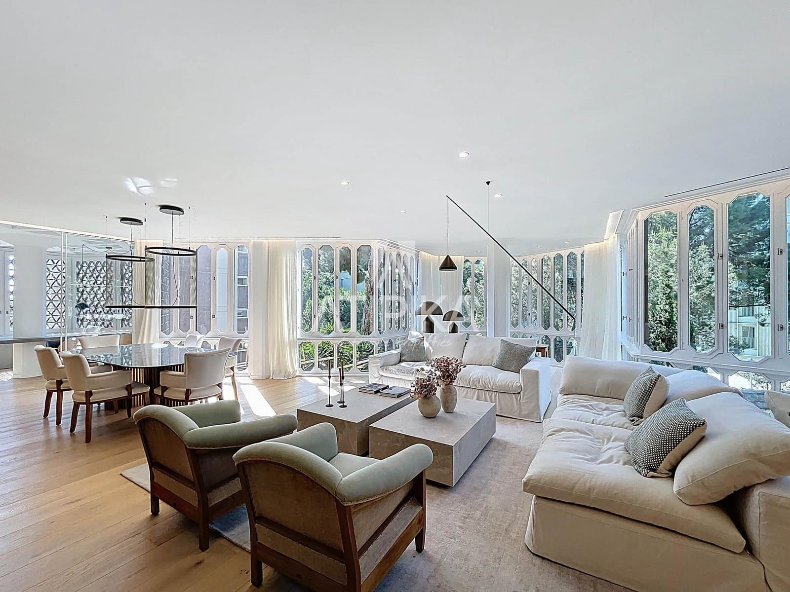 4 sypialnia Apartament na sprzedaż w Miasto Barcelona z basenem - 2 755 000 € (Ref: 8327125)