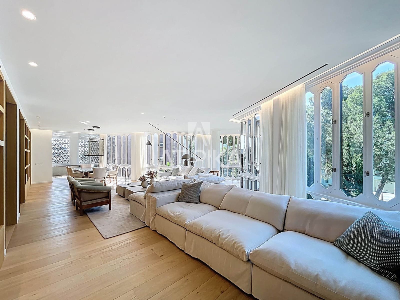 4 sypialnia Apartament na sprzedaż w Miasto Barcelona z basenem - 2 755 000 € (Ref: 8327125)