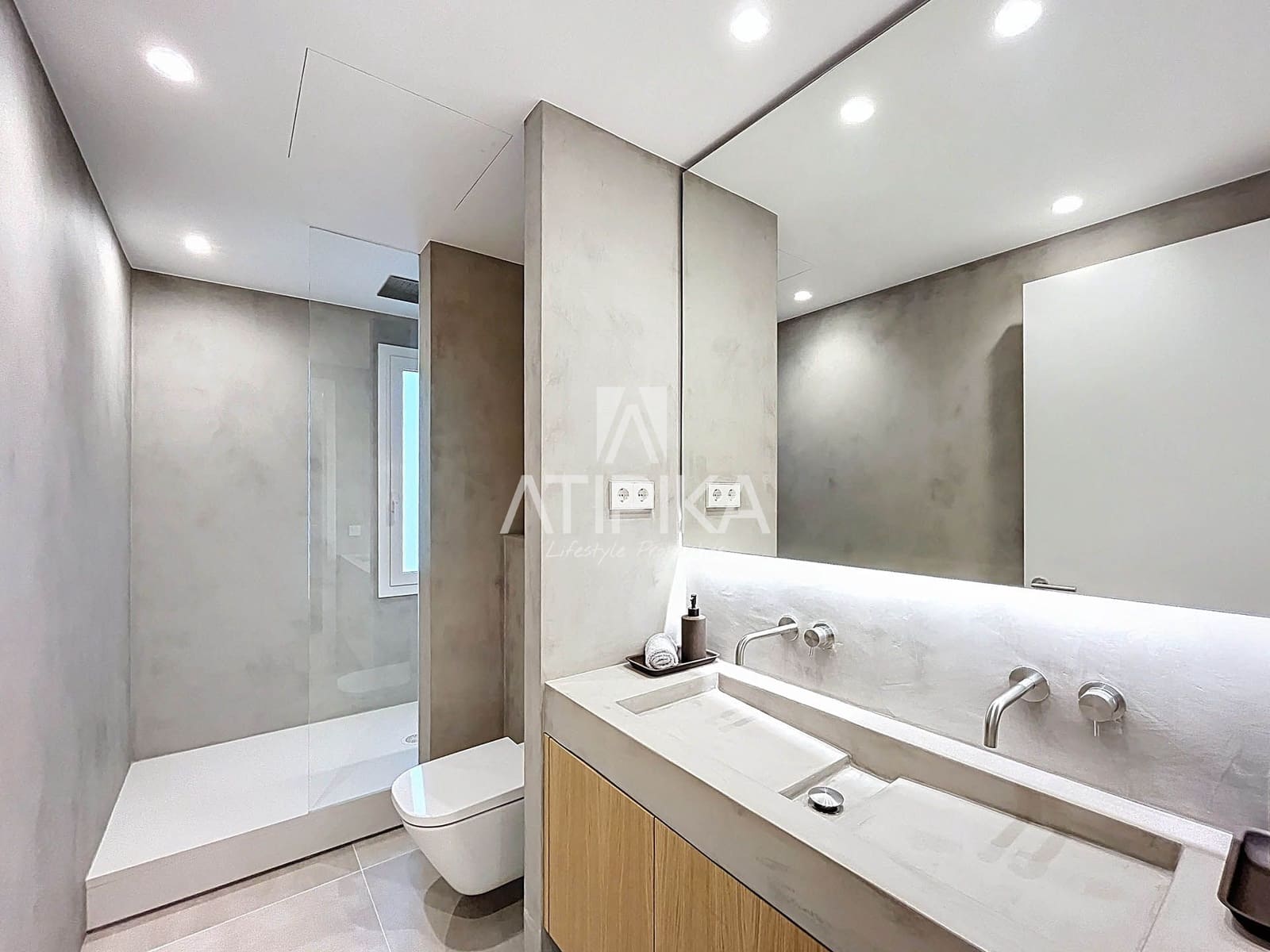 4 sypialnia Apartament na sprzedaż w Miasto Barcelona z basenem - 2 755 000 € (Ref: 8327125)