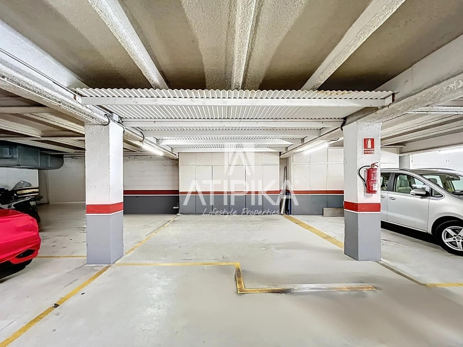 4 sypialnia Apartament na sprzedaż w Miasto Barcelona z basenem - 2 755 000 € (Ref: 8327125)