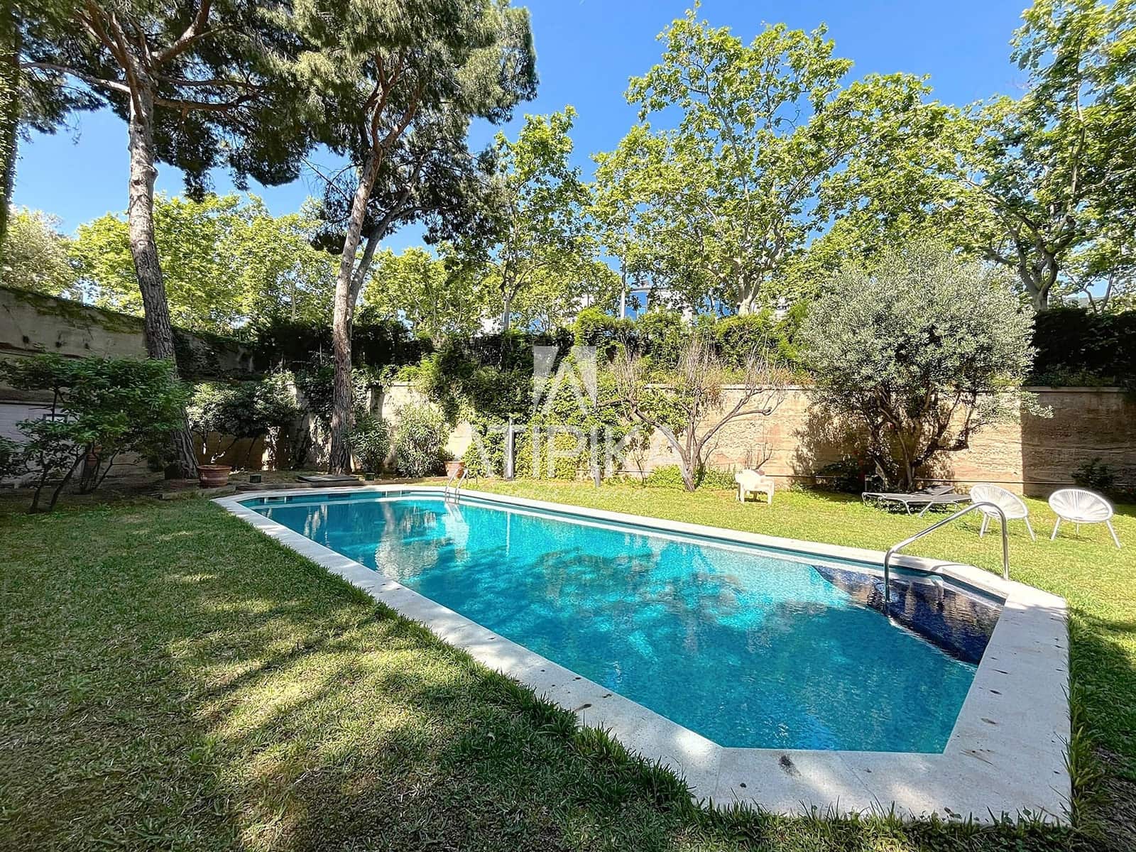 4 sypialnia Apartament na sprzedaż w Miasto Barcelona z basenem - 2 755 000 € (Ref: 8327125)